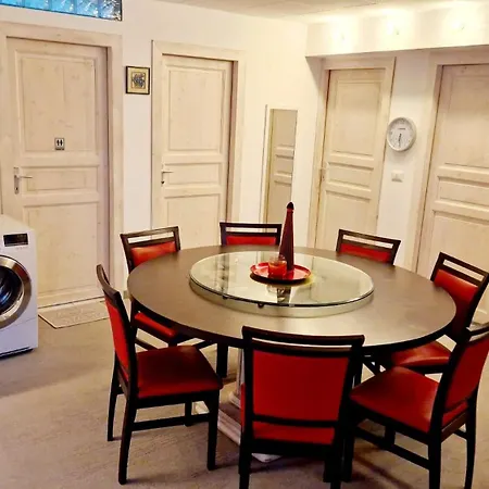 Fiera Guest house *